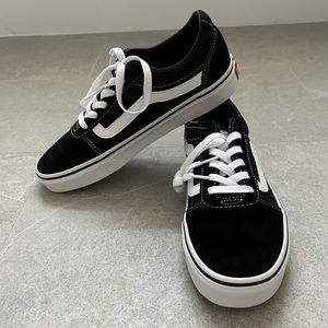NIB NWT Vans Ward Low Size 8 Women’s in Black